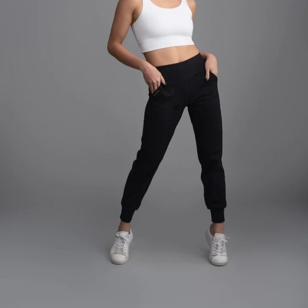 Supertone‎ Easy Joggers in Black SIze Small